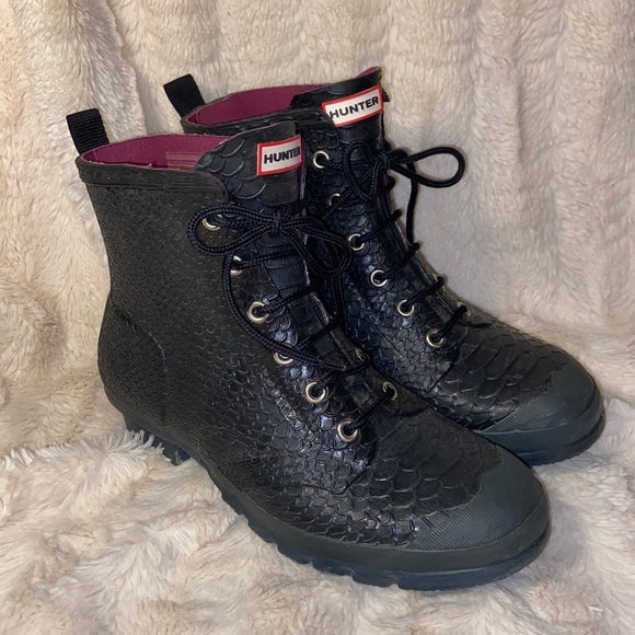 Hunter Shoes - Rare Hunter carnaby boa lace short rain or snow boot